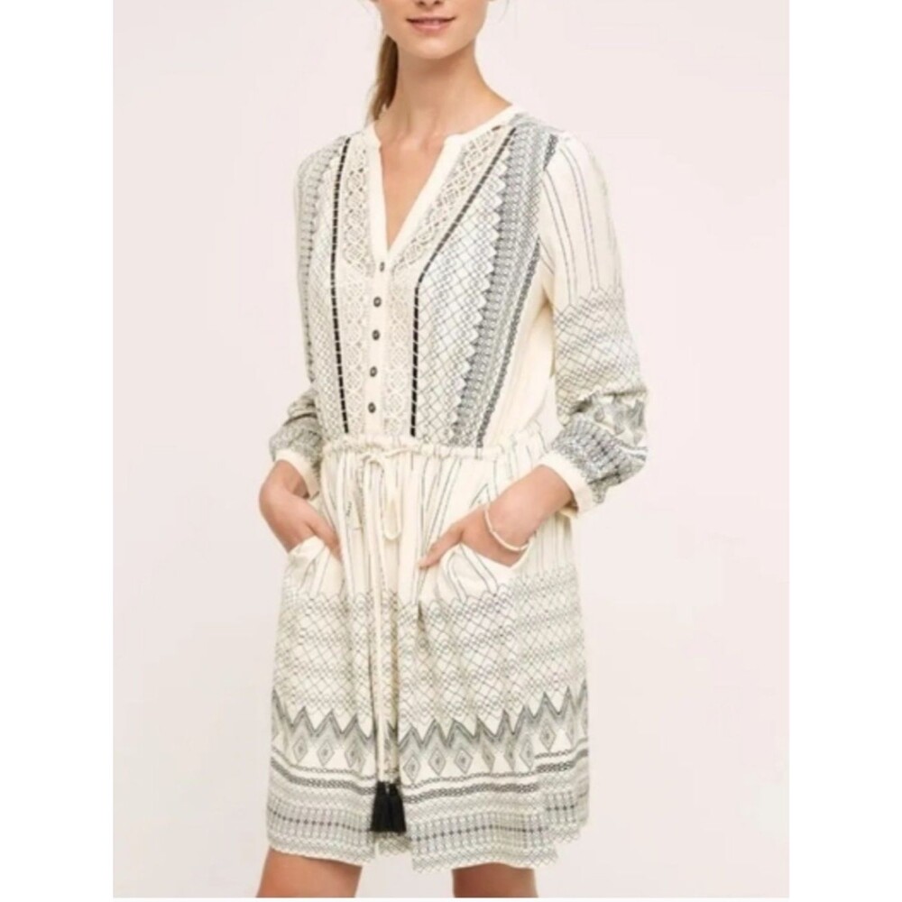Floreat Cream and Black Patterned Tie-Waist Long Sleeve Perrie Dress size 6